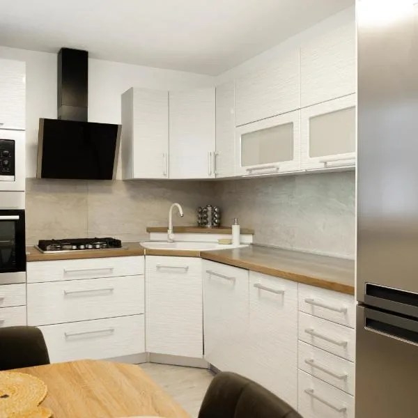 Apartment with Private Garden, hotel i Liptovský Mikuláš