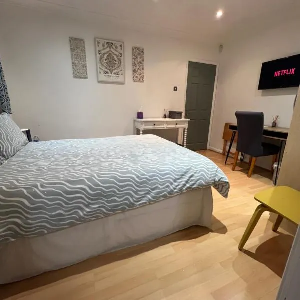 The Bungalow by SJP - Double Room, hotel v destinaci Northamtonshire