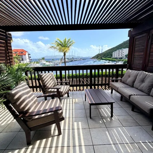 Stunning Seaside Condo on Sapphire Beach with Pool, hotel a East End