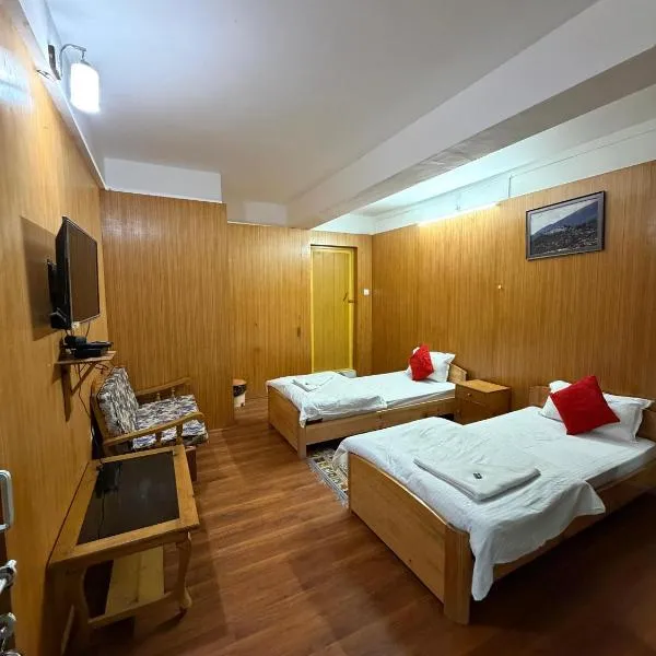 Mandrelling Inn, hotel a Tawang