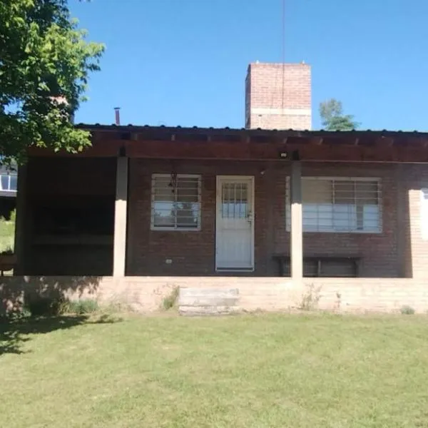 El Campito casa frente al río, hotel a Villa Carlos Paz