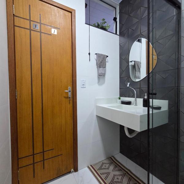 Sua Estadia Angra - Casa de 2 Quartos no Centro de Angra - Foto 3
