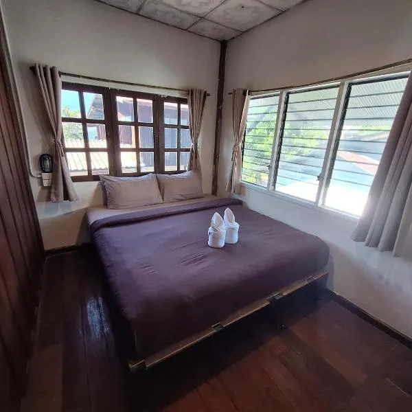 Sleep in Town, hotel i Pai