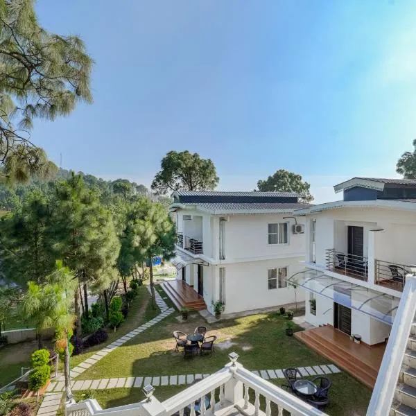 Stars and Windsongs by ELIVAAS, Nahan: Nahan şehrinde bir otel