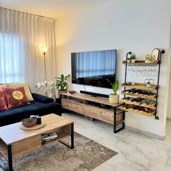 Viesnīca Dekel - דירת אירוח מהממת עם 3 חדרי שינה סמוך לשוק מחנה יהודה Jeruzalemē