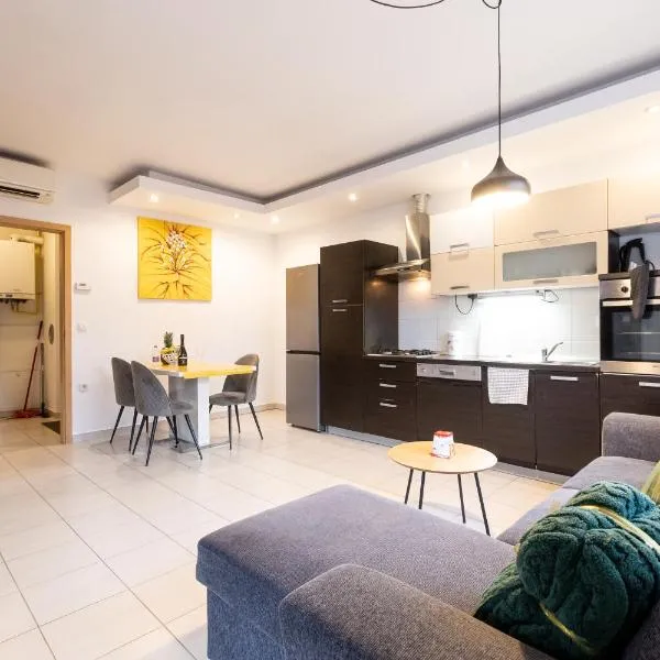 Apartment Supernova, hotel en Koper