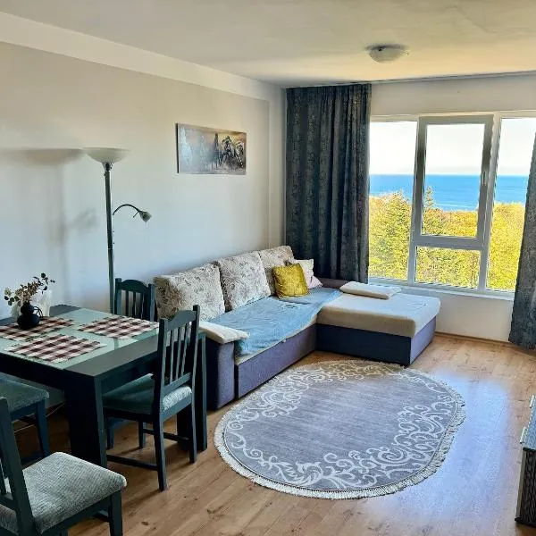 SOLITA Apartment with Panoramic View – hotel w Bjałej
