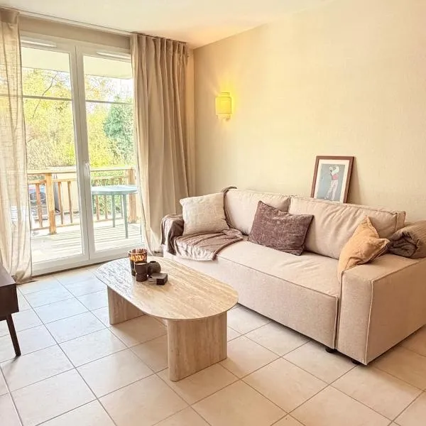 Le Clos de Beaune, hotel i Levernois