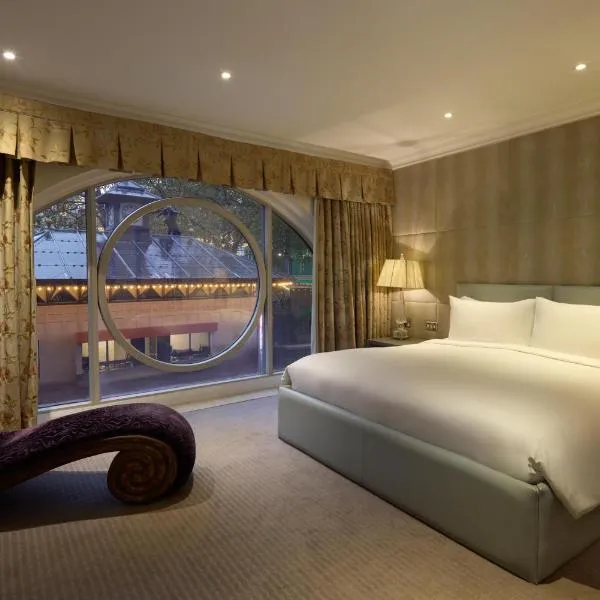 Radisson Blu Hotel, London Leicester Square, hotel a Londra