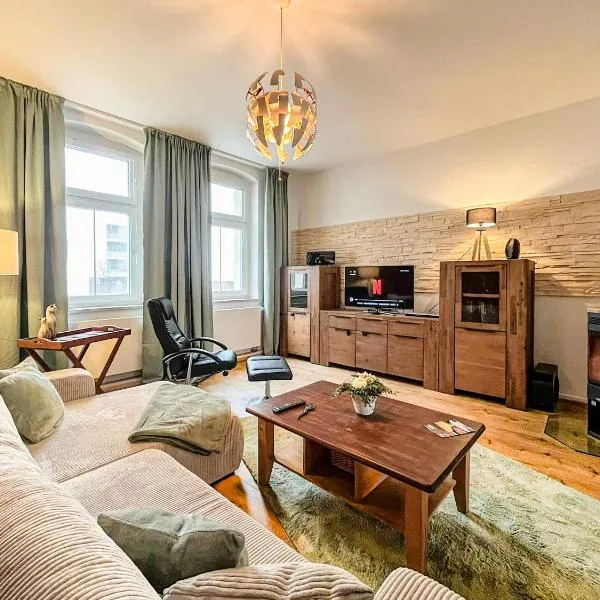 FeWo mit Kamin I Ruhige Lage I Zentral I Netflix I Parkplätze – hotel w mieście Halle (Saale)