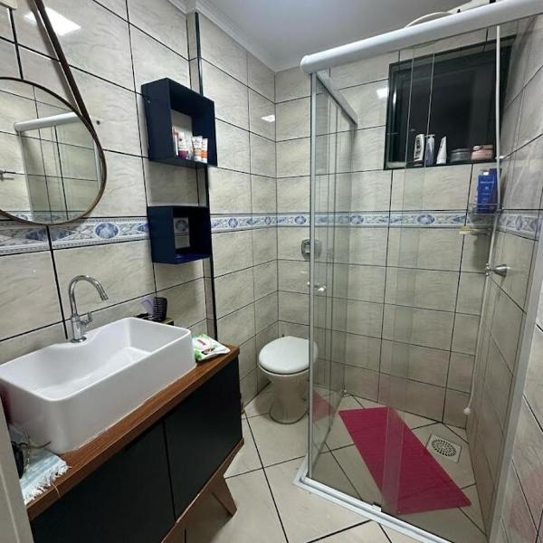 Apartamento aconchegante frente mar, na Meia Praia - Foto 3