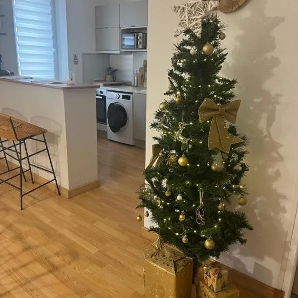 Le Cocon de KENNA au centre du bourg, hotel i Dompierre-sur-Besbre