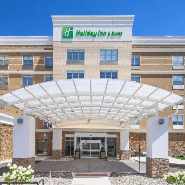Holiday Inn & Suites Detroit - Troy by IHG, hotel in Troy