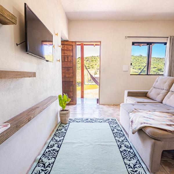Casa a 900m da Praia, com Churrasqueira, Varanda com Rede e Terreno grande