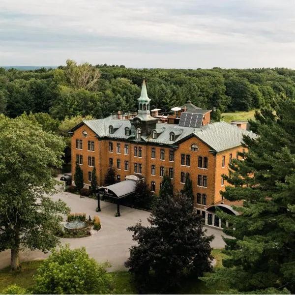 Hotel Montfort, hotel v destinaci Nicolet