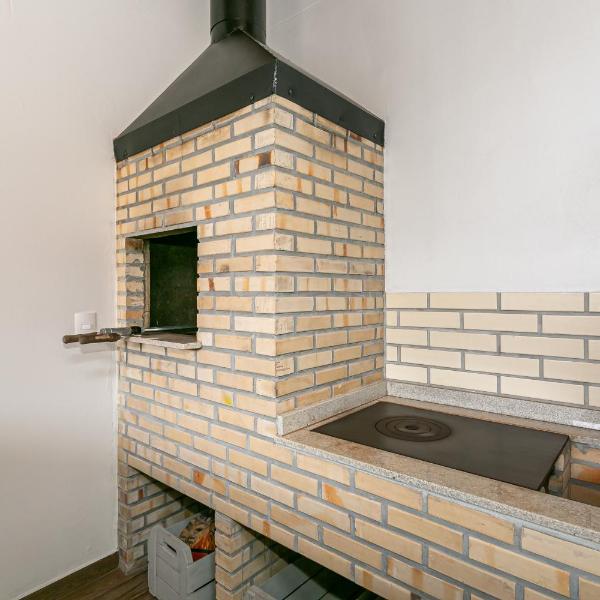 Casa com piscina privada e churrasqueira - Foto 3