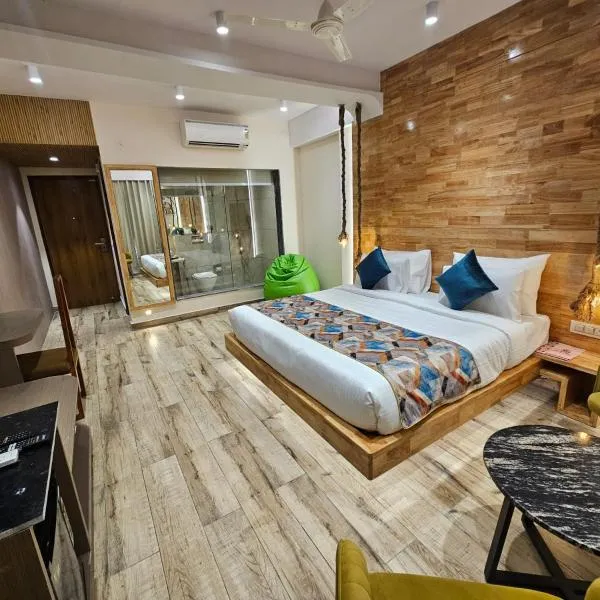 नई दिल्ली में, होटल Travellers Hotel