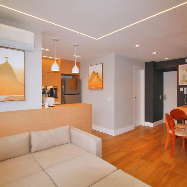 Apto Luxuoso 2 Qtos • 6 Pessoas • Passos da Praia - Foto 4