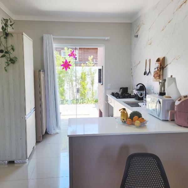 Casa aconchego, lugar tranquilo p4, Pet friendly, Garagem - Foto 4