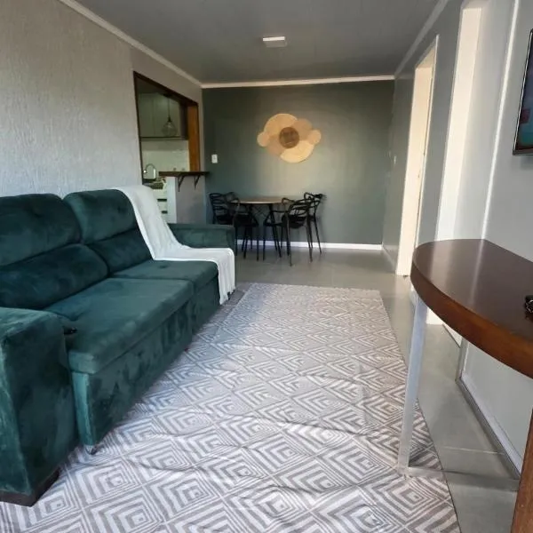 Casa completa, lindamente decorada, nova com 2 quartos, hotel in São Gabriel