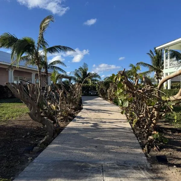 Winter Haven Inn, hotel u gradu Clarence Town