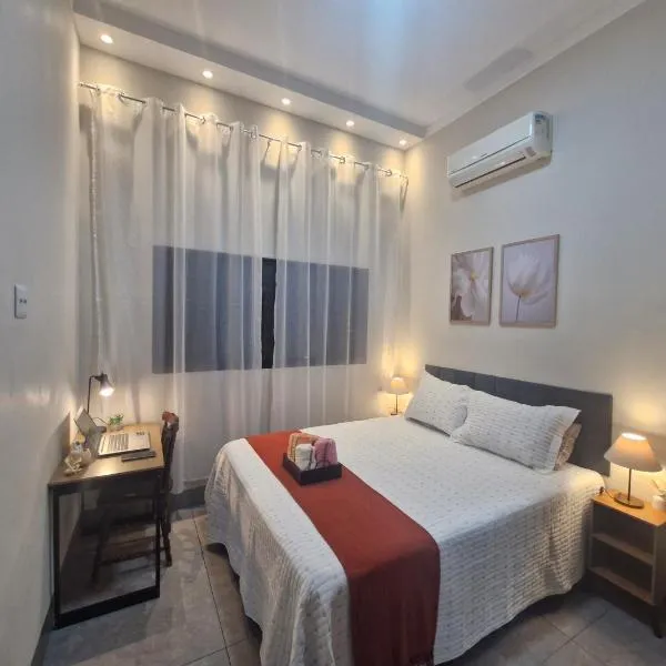 Casa Alves Aluguel de Temporada Próx Hospital do Amor em Barretos SP Com Suíte e Ar condicionado, hotel en Barretos