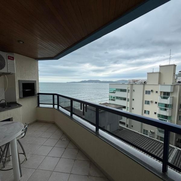 Vista Mar com Churrasqueira, Climatizado e Garagem