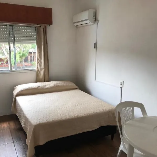Departamentos LT3, hotel a Las Toscas