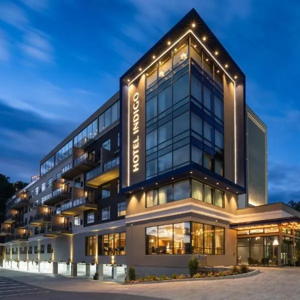 Hotel Indigo Gatlinburg Downtown by IHG, hotelli kohteessa Gatlinburg