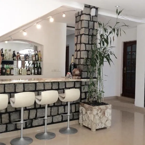 Villa Perle Noire, khách sạn ở Ambatoloaka