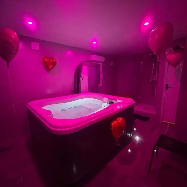 Jacuzzi privé arrivée autonome, hotel v destinácii Conflans-Sainte-Honorine