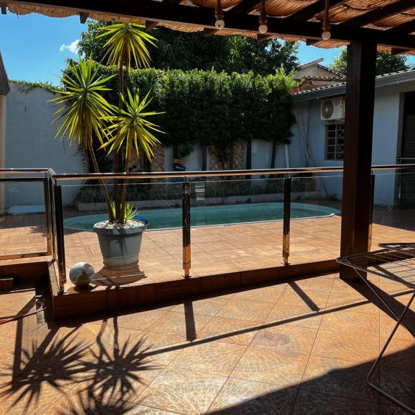 Linda Casa com Piscina e Edícula Gourmet Ouro verde