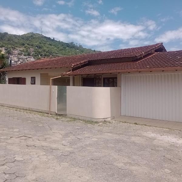 Ótima casa para se hospedar em Florianópolis