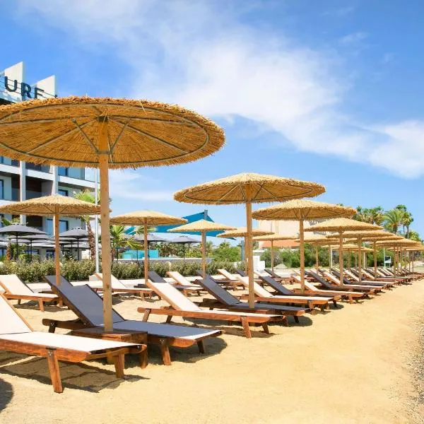 Mercure Larnaca Beach Resort, hotelli Larnakassa