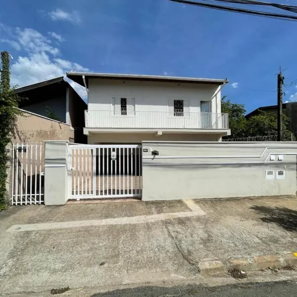 Residencial Parque Santa Bárbara โรงแรมในกังปินาส
