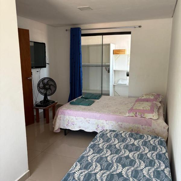 Casa inteira com três quartos, piscina climatizada por energia solar e área de churrasqueira - Foto 2