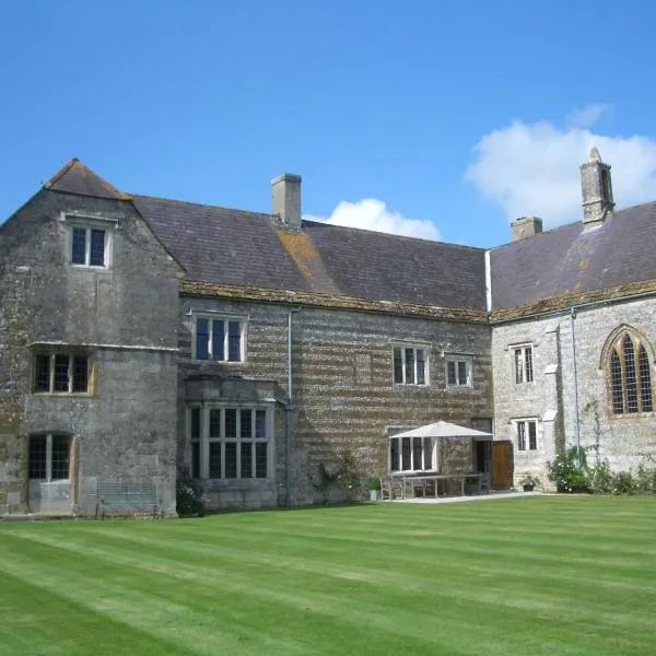 Higher Melcombe Manor, hotel in Buckland Newton