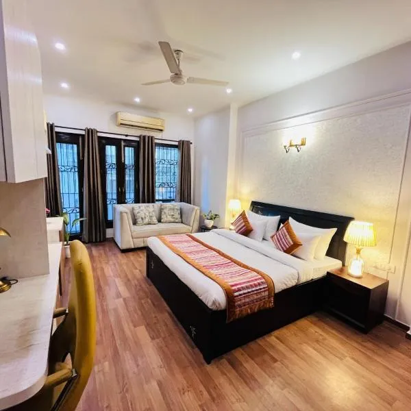 The South Manor Residency Near AIIMS Hospital New Delhi, hotel em Nova Deli