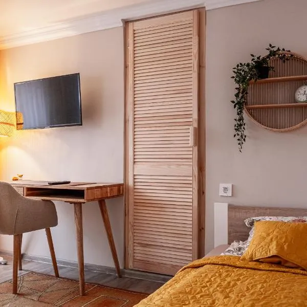 Agroturystyka oTuLisko - Piękny Ogród, Basen, Cisza, Zwiedzanie Atrakcji, Blisko Bałtów, viešbutis mieste Kunów