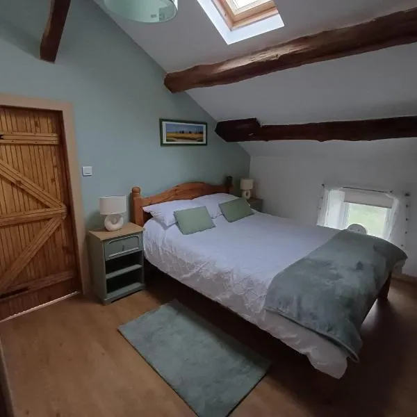 Folles में, होटल tillys Cottage