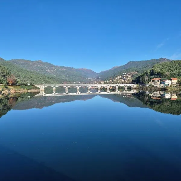 Casa de Ribes T2 Vista Fantástica, khách sạn ở Rio Caldo