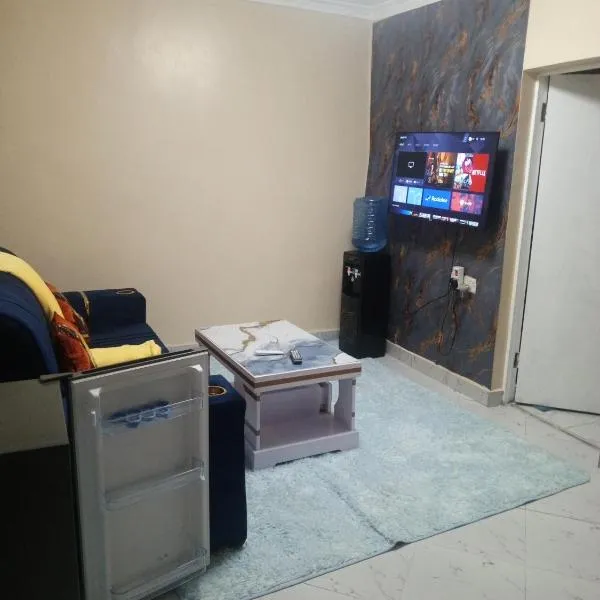 EsMash Studio Machine lanet Nakuru, hotel i Nakuru