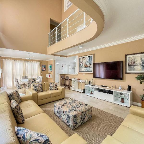 Riviera | Moderna Casa com Piscina e Enxoval Compl