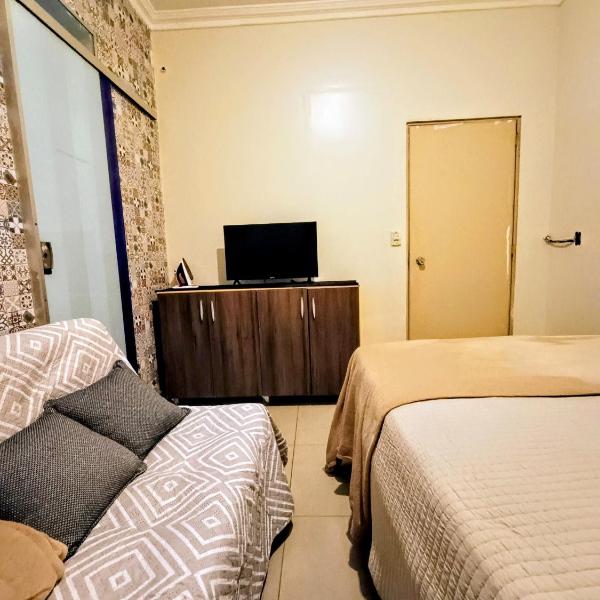 Apto inteiro 3 quartos, sendo duas suítes - Foto 2
