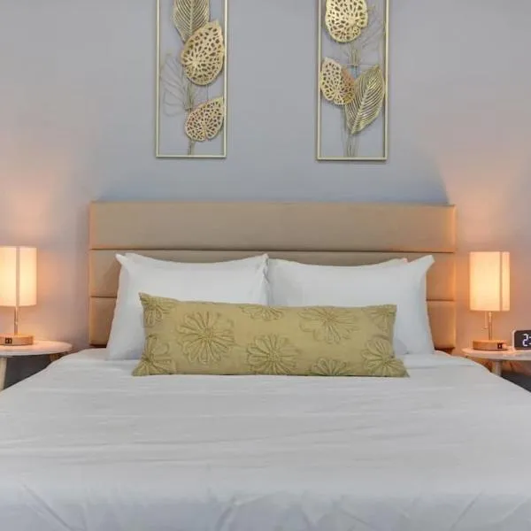 Coastal Charm Cozy 1BR Retreat near Pompano Beach, hotel v destinaci Pompano Beach