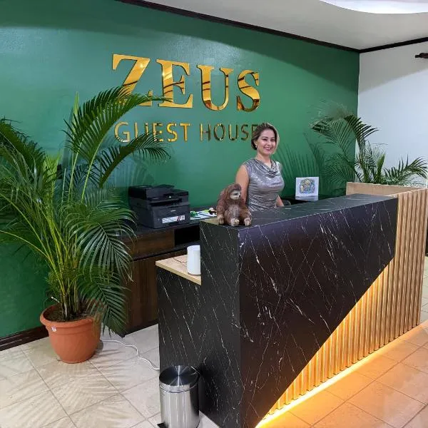 ZEUS GUEST HOUSE & CAR RENTAL- Free SJO Airport Shuttle-NATIONWIDE PRÍVATE SHUTTLE SERVICE- zeusguesthouse com, hotel sa La Garita