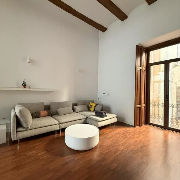 La COlectiva HOME、ハティバのホテル