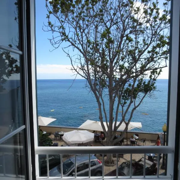 Barreirinha II Near Old Town With Nice Ocean Views, hotel v destinaci Santa Luzia