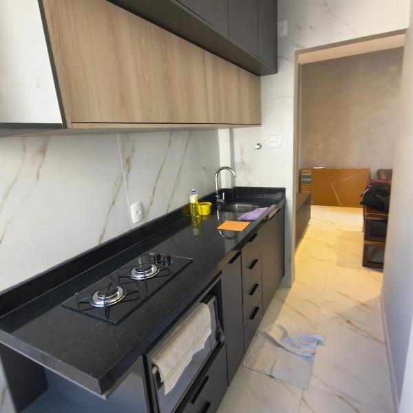 Maravilhoso Apartamento em Copacabana 4 PAX - Sala, quarto, cozinha e área serviço - Foto 4