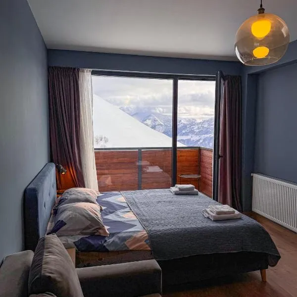 Gudauri Twins Blues - Mountain View – hotel w mieście Kʼumlistsʼikhe
